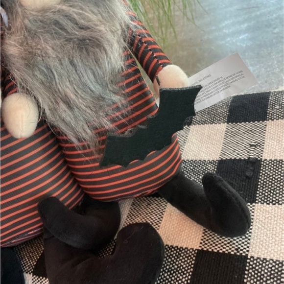 HALLOW HOME HALLOWEEN TRIO OF GNOMES - Picture 3 of 7